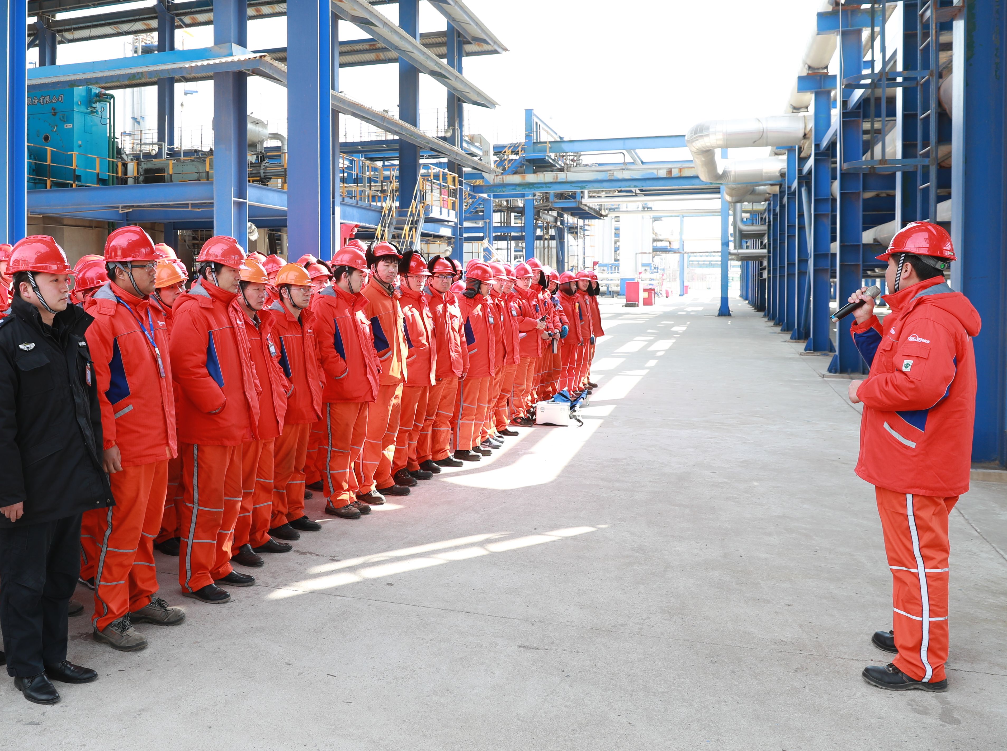 石化集团天弘公司开展突发事故应急救援演练