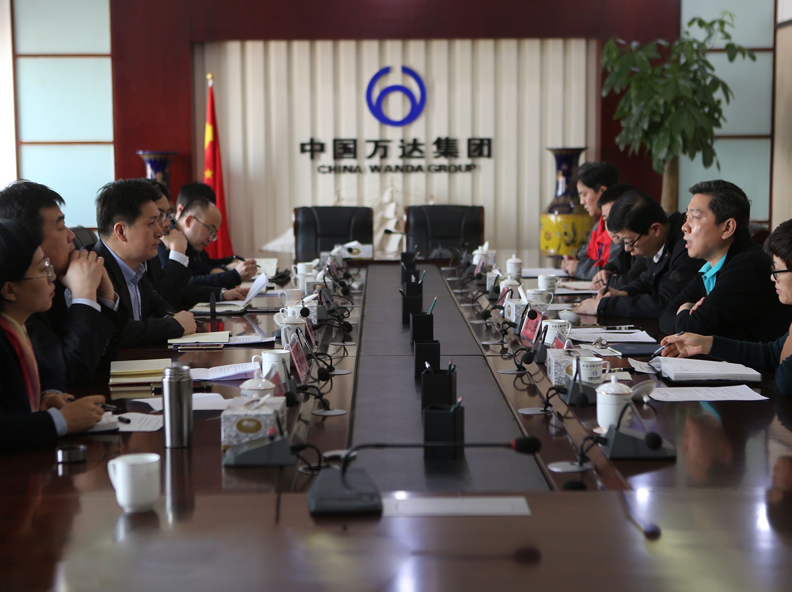 吴明铂副区长一行走进万达集团开展&ldquo;人才服务进百企&rdquo;活动