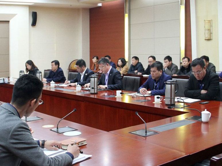 地产集团组织召开贯彻落实尚主席两会精神讲话专题会议