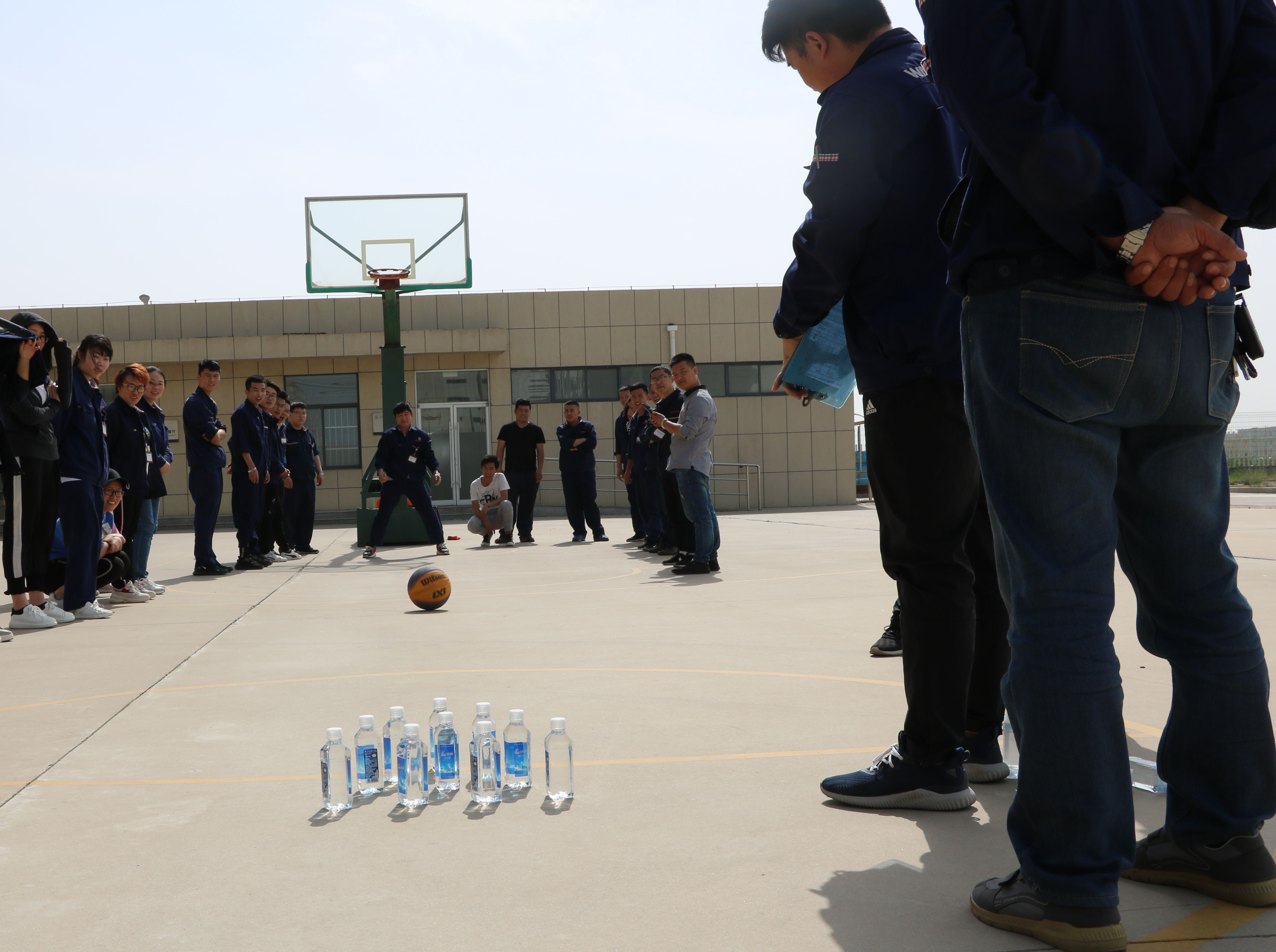 万达海缆公司组织举办&ldquo;聚青年力量 扬青春风采&rdquo;趣味运动会